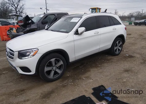 2016 Mercedes-Benz Glc 300 4Matic from USA, damaged, VIN WDC0G4KB4GF065551